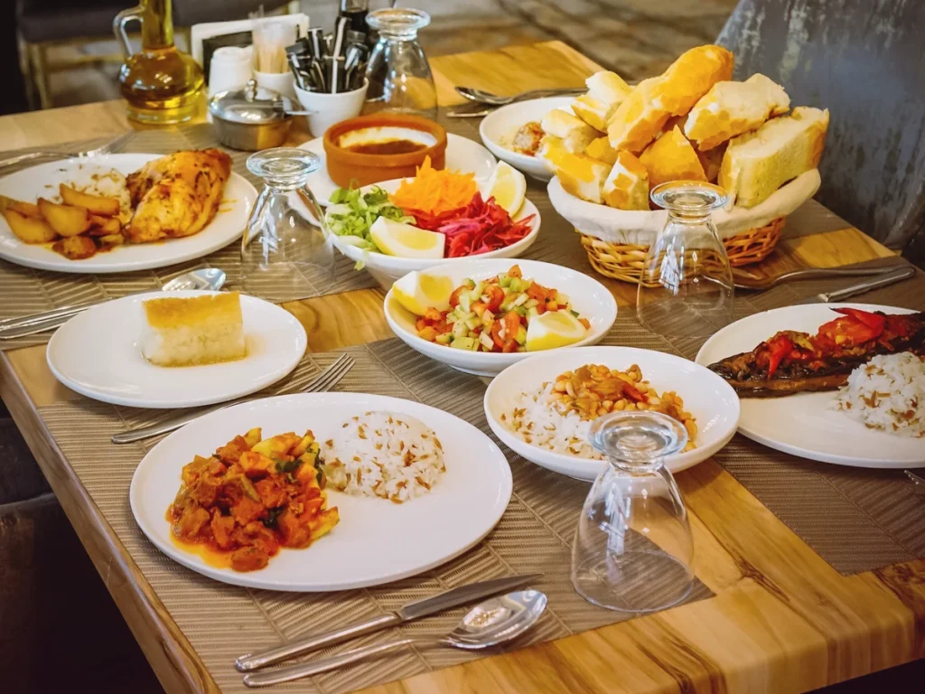 Foto representativa do presente Café da manhã/almoço/jantar.